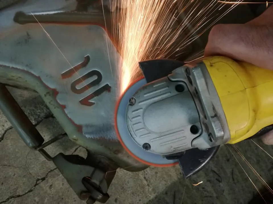 How to Use An Angle Grinder Tool? Full Guide