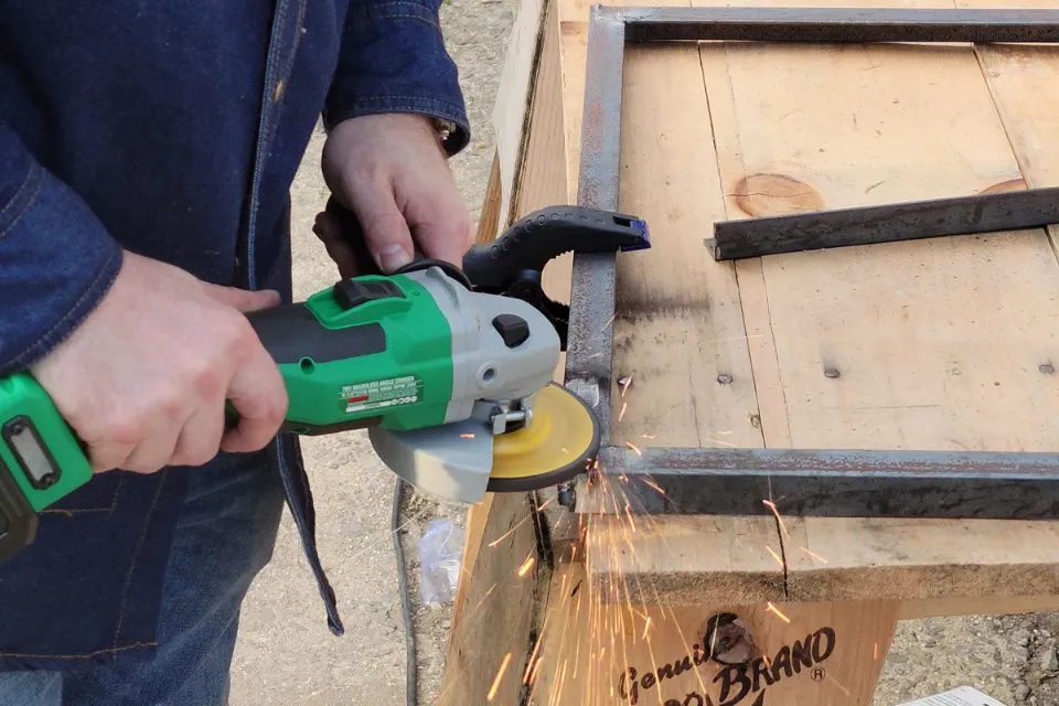 How to Use An Angle Grinder Tool